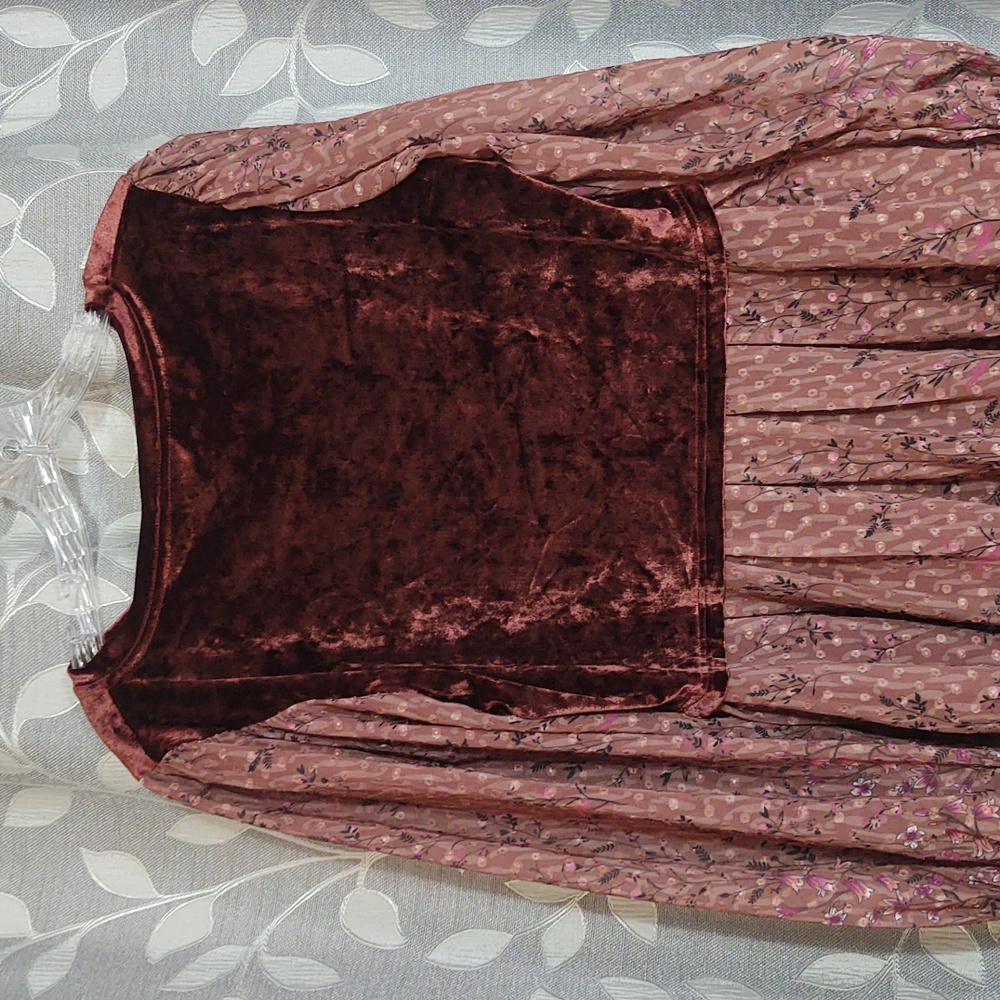 Ivy Jane Velvet and Chiffon Women's Top size L - Picture 8 of 10
